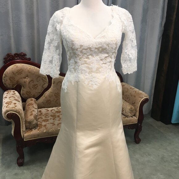 NEW Satin and Lace Wedding Dress, Ivory Mermaid Fit & Flare Sexy, Eyelash straps - Picture 9 of 10